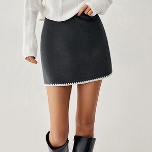 Commense mini skirt